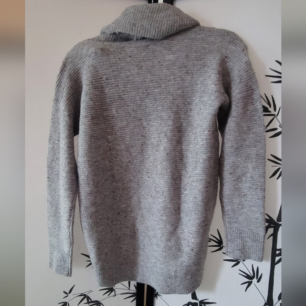LOFT Heather Gray Women's Sweater